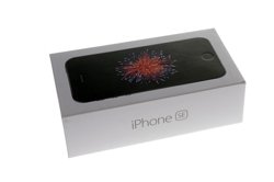 Pudełko Apple iPhone SE 64GB